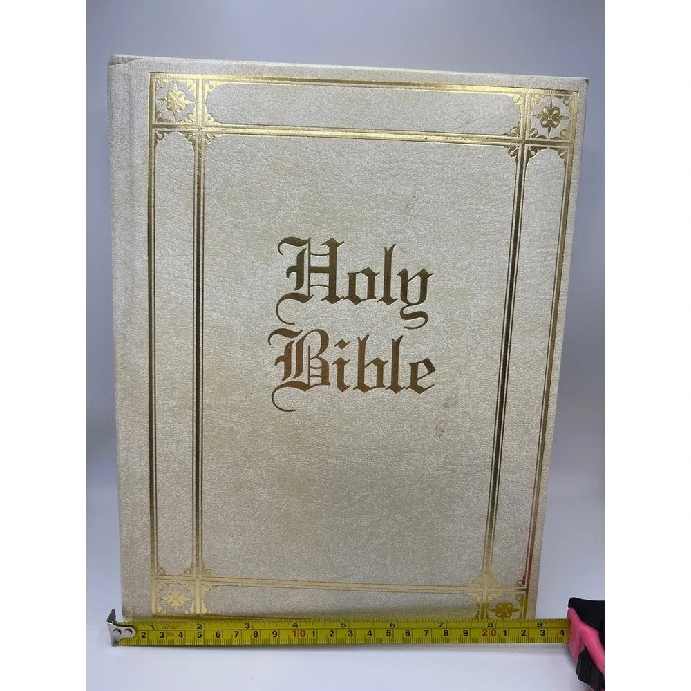 Guiding Light KJV Bible - White - Beautiful - Color Illustrations‎ - White/Gold